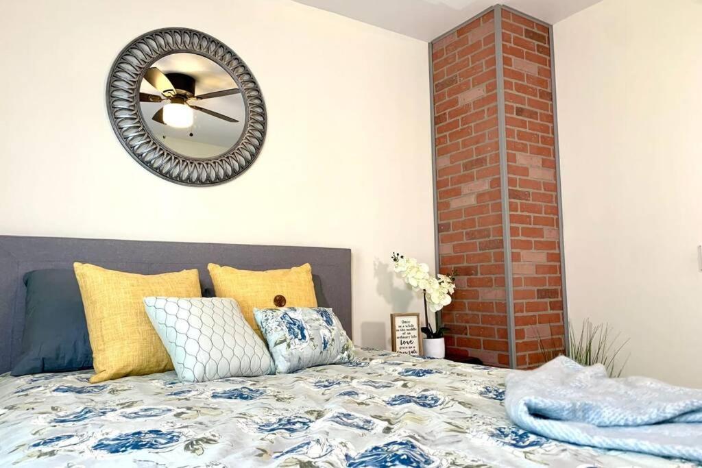 6Br Retreat-Great For Reunions And Getaways Minutes From Niagara Falls Bagian luar foto