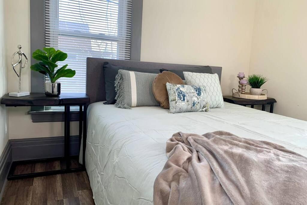 6Br Retreat-Great For Reunions And Getaways Minutes From Niagara Falls Bagian luar foto